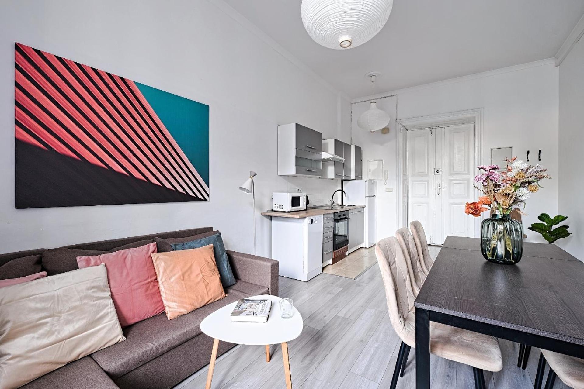 Urban Nest Gertrudy 7 *